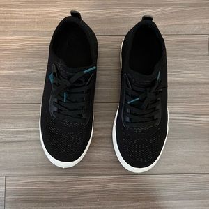 Like New Vessi Waterproof Shoes